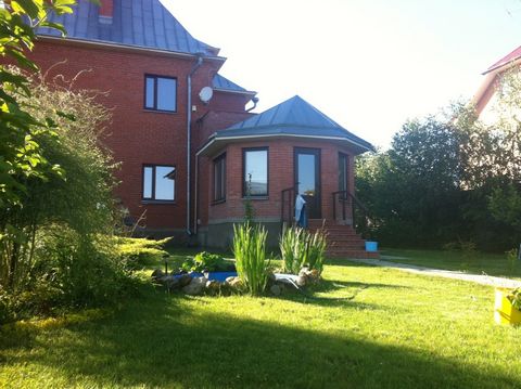 We offer to rent three-storey brick cottage with a total area of 300 square meters. Cottage is leased at night, weekends and holidays. On the first level there is a spacious kitchen area of 45 sqm with big fridge, kitchen table and chairs, microwave,...