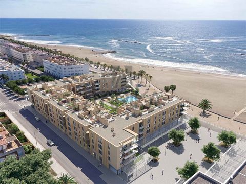 Este moderno apartamento de nueva construcción está ubicado justo en la costa de Cubelles, en una posición envidiable entre Tarragona y Barcelona. El edificio se encuentra a pocos pasos del mar, ofreciendo una ubicación idílica. Además, dispone de in...