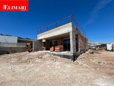 Enjoy this summer 2024 your HIGH STANDING VILLA. Last homes for sale. New construction under construction by Grupo Montero with more than 50 years of experience in the construction sector. 3 individual villas, deliveries from summer 2024. Plots of ab...