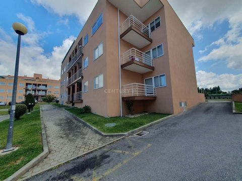 Excellent opportunity to purchase this 2 bedroom apartment with a total area of 120 square meters, located in Canelas, Vila Nova de Gaia, Porto district. Located in a quiet residential area, the property is close to shops, services and schools. With ...