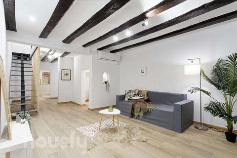 Homy Capital a dans son portefeuille actif cette propriété à Sant Pere, Santa Caterina i la Ribera, Barcelone. La propriété de 101m² est un duplex et est située au premier étage. Il est réparti sur deux étages, au rez-de-chaussée se trouve le salon, ...