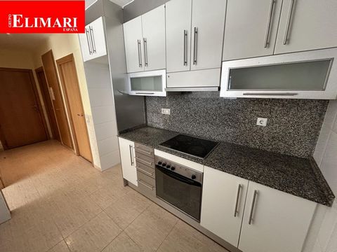 Ground floor of 54 2m in the RÃ pita, Costa Dorada, Tarragona. It has an open plan kitchen, living room, 2 bedrooms and 2 bathrooms. Ducted air conditioning/heating. It is sold with a parking space and a very large storage room. Ideal as an investmen...
