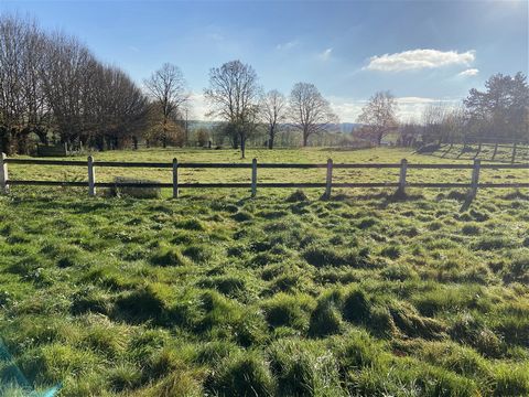 12 km from Arras 5 km from avesnes le conte In Hauteville, acquire this land. You will thus have a building surface of 1000m2 to imagine your family pavilion. To find out more or get support in your search for accommodation, you can contact TUC IMMO ...