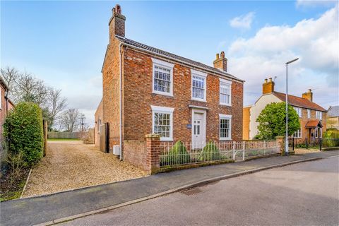 An immaculate, fully renovated, Grade II, period property, once the village police house, it provides 3 double bedrooms, one en suite, and one downstairs. To the front there is a triple aspect living room with dining area at one end: a fabulous new k...