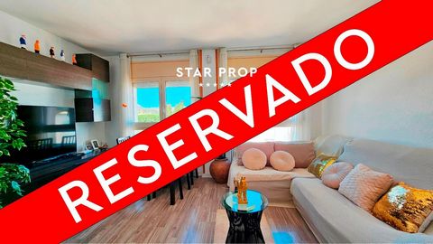 STAR PROP, das Immobilienunternehmen mit den schönen Häusern, freut sich, dieses exklusive Anwesen im Zentrum von Llançà vorstellen zu dürfen. Dieses charmante Penthouse mit Aufzug ist perfekt für alle, die die perfekte Kombination aus Komfort und Ru...