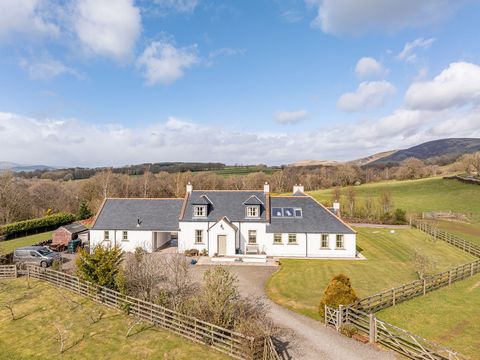 Linnside Cottage is a superb and beautifully situated modern family home set in 1.38 acres, with impressive open views over the surrounding countryside and to Tynron Doon. The property was built by the present owners in 2011 and has been designed to ...