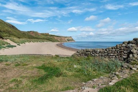 Relax, recharge your batteries and feel like home in a modern, clean, tastefully furnished and safe accommodation situated in Skinningrove. The unit covers a wide range of amenities like, TV, Daily housekeeping, Non-smoking rooms, Fire extinguisher, ...
