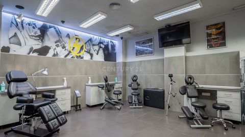Fully equipped TATTOO STUDIO is transferred in the center of Santa Cruz with a valid opening and activity license, ready to enter and start carrying out the activity! Do not lose this opportunity! The premises have approximately 85m2 and are distribu...