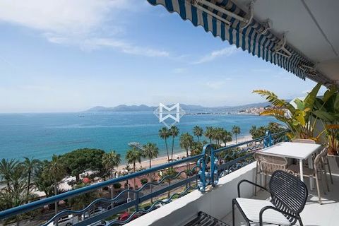 Ideally located on the Croisette next to the famous Martinez Hôtel. This beautiful 3 rooms apartment , on the 7th floor, offers a living area of 124sqm with 2 nice terraces of 25sqm together and offering an amazing sea view. The apartment has been co...