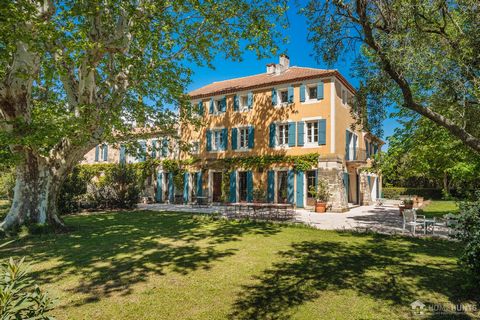 Country estate full of potential surrounded by rolling green countryside. This large 8 bedroom property, rich in charm, is a former wine estate set in a peaceful location on lovely flat grounds with orchards. The very bright living rooms with terraco...