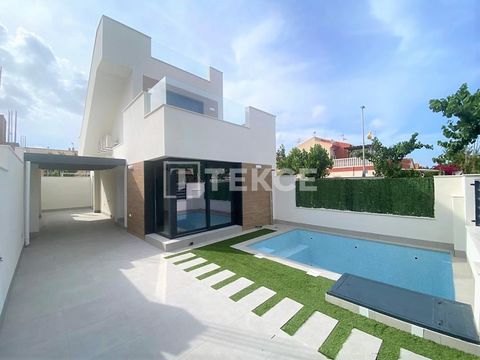 Spacious 3-Bedroom House with Pool in Los Alcázares Costa Calida The spacious modern house in Los Alcázares offers a comfortable and convenient living experience. The house is located in a popular tourist destination known for its beautiful sandy bea...