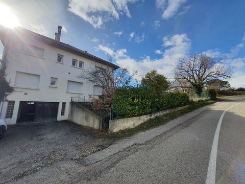 Dpt Drôme (26), à vendre GENISSIEUX maison P9