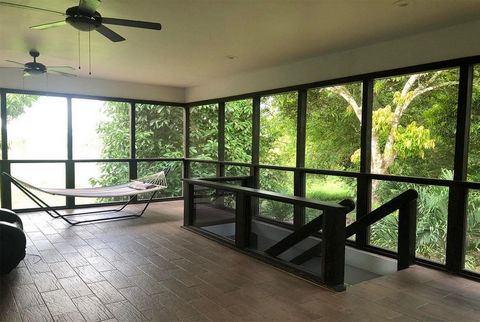 Are you still looking for the prefect Riverfront Property in Belize? Look no further!  This amazing riverfront property can be yours! Riverfront Properties in Cayo District are rare and this well maintained 22.0285 acres is among the few available.  ...