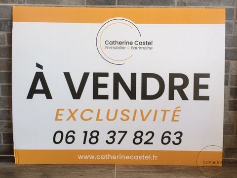 TAUSSAT, RARE, en Exclusivité, l'Agence Catherine Castel Immobilier & Patrimoine a le plaisir de vous présenter ce terrain de 612 m2, libre de constructeur, situé dans un secteur recherché dans un environnement calme et privilégié à proximité de la p...