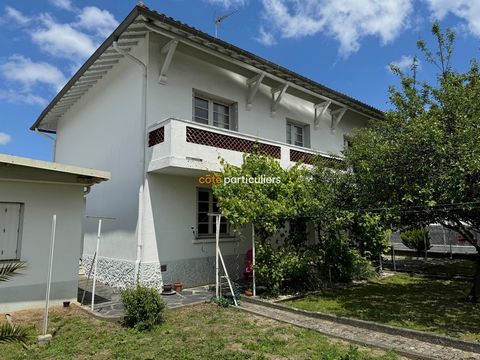 PERIPHERIE DE TARBES, MAISON DE TYPE 6 SUR DEUX NIVEAUX D'ENVIRON 155 M2 COMPRENANT : au rez-de-chaussée, une entrée desservant une cuisine aménagée et équipée de 15 m2, un séjour de 15 m2, une chambre de 14 m2, une salle d'eau, un wc indépendant, un...