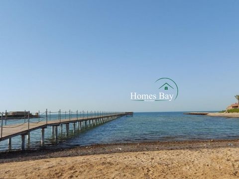 Ontdek de schittering van de Rode Zee bij Balkan Beach Resort. Dit luxe toevluchtsoord ligt in de serene wijk Al Ahyaa, in de buurt van het bruisende centrum van Hurghada en de luchthaven. Appartement quicks : Een slaapkamer, 78m², woonkamer, badkame...