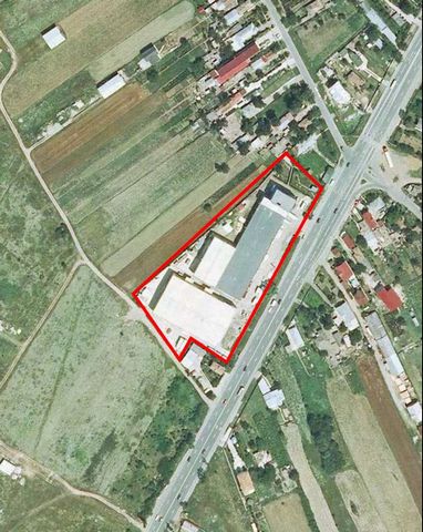 Located in Ciolpani. Commercial Space for Sale – Tancabesti Location: Located in Tancabesti, a strategic, accessible, and developing area. Property Features: Total Land Area: 11,900 sqm : Provides ample space for additional developments or parking. W...