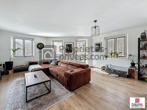 Emerainville (77), appartement de 83 m² avec terrasse. EXCLUSIVITE, Magnifique appartement situé dans une résidence familiale sécurisée, au calme tout en étant à proximité des commodités. Il se compose d'une entrée qui s'ouvre sur la pièce de vie trè...