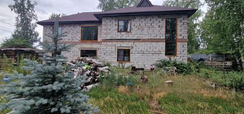 Located in Западный.