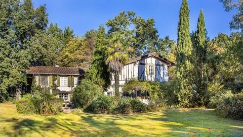 Very romantic country house with lots of character on 5200 m2, mountain view, swimming pool. Gite. On the ground floor: Living room (22.6 m2) with fireplace, original terra cotta tiles, French doors to terrace. Kitchen (27 m2) with French doors to te...
