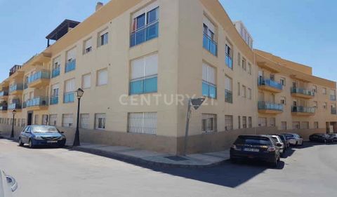 Looking for a home in Viator (Almeria)? We've got it. Apartment located in a residential building of multi-family homes with three floors above ground and below roof, in the town of Viator, province of Almeria. This property is located in an expansio...