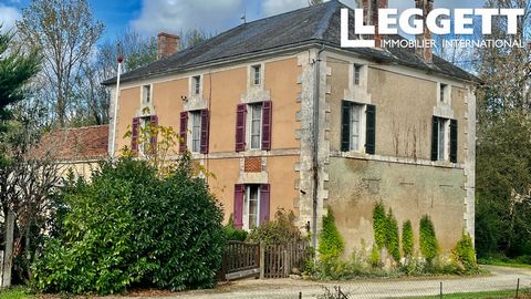 A16954 - Impressive large family home with bags of potential. Not just a beautiful home but with private river access, outbuildings and separate gite. All this within 9 km of the picturesque tourist hub of Brantôme. Information about risks to which t...