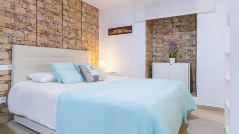 Welcome to Natural Suite Sevilla Center, a modern and cozy loft in the Historic Center of Seville, located in the heart of the city. This apartment, designed and equipped with everything you need for your comfort, will surprise you with its charm and...