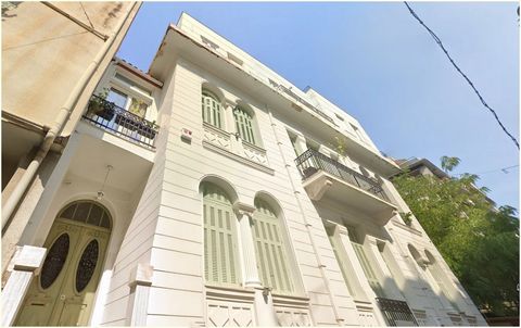 EXCLUSIVE: Prime Commercial Property in Kolonaki for Sale Description: Renovated Neoclassical building offering 220 sqm of versatile space, perfectly situated in the heart of Kolonaki. Includes the upper ground level and ground level with a garden. (...