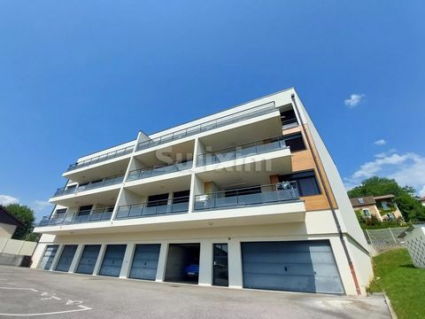 Ref 882DW: Exclusively, in the center of Gex in a luxury building of 10 apartments, on the raised floor, superb T3 of 70 m2 with terrace of 26 m2 facing South East, view of Mont Blanc, garage of 20 m2, cellar and parking space. This modern and bright...