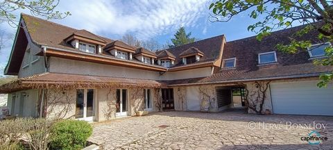 Dpt Puy de Dôme (63), à vendre THIERS maison P13 de 227 m² - Terrain de 3 011,00 m²