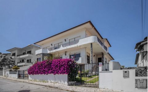 Detached Villa with 5+2 bedrooms, 5 bathrooms and 629m2 land on Rua Herculano Coelho, in the heart of the residential area at the upper end of urbanisation of 
