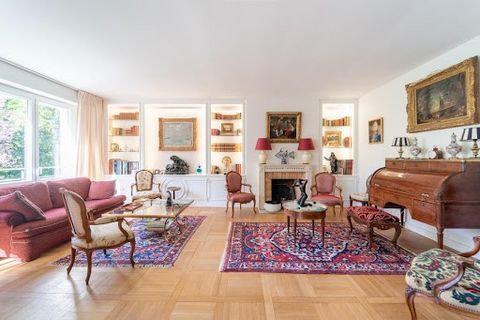 VILLE D'AVRAY (92410) - LEAFY SURBURB CONNECTED TO PARIS LA DEFENSE IN 12 MINUTES - LUXURY APARTMENT - 159 sq.m. - TASTEFULLY RENOVATED - ENCHANTING VIEWS - THREE BEDROOMS - TWO BALCONIES - ALL FACILITIES WITHIN WALKING DISTANCE - Efficity and Adelin...