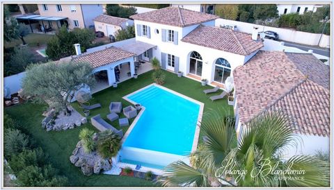 Dpt Hérault (34), à vendre BEZIERS maison P7 de 261,5 m² - Terrain de 1 139,00 m² -Double garage-Vue