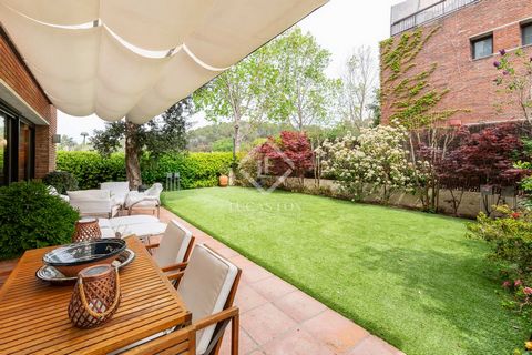 Lucas Fox is pleased to present this property in Golf - Can Trabal, Sant Cugat del Vallès, it is a semi-detached and corner detached house with southeast orientation, part of a complex of six houses. It consists of four floors: - Main Floor : A large...