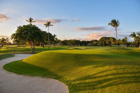 Gorgeous ½ Acre homesite overlooking two (2) holes of golf. Boasting an A+ location at the end of a private cul-de-sac located between the Casa de Campo® marina and Minitas Beach, this north-facing homesite is a rare find in this privileged location....
