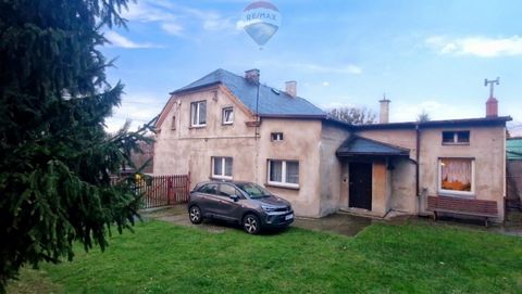 We invite you to buy a two-level apartment - approx. 140 m, which is part of a two-family house - 1/2 (on a separate fenced plot and separate entrances), located just a few minutes away from the city center. I invite you to the city of Wodzisław Śląs...