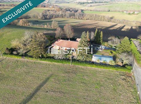 Située à Espanès (31450), cette propriété bénéficie d'un emplacement privilégié offrant un cadre de vie paisible en pleine campagne, avec une vue imprenable à 360° sur les Pyrénées et le Lauragais. À moins de 15 minutes des commodités de Castanet-Tol...