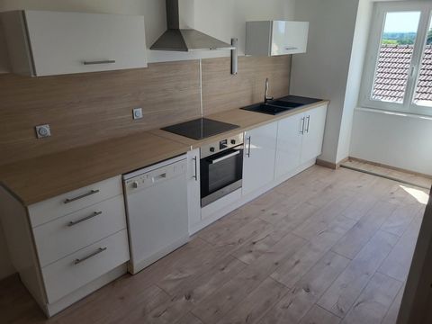 Dpt Jura (39), à vendre COUSANCE appartement T0 de 88,5 m²