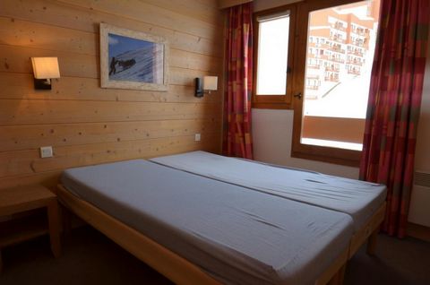 The Aconit Residence is located in the Bruyères area at the bottom of the slopes going to La Masse. Close to the shops, restaurants, the Bruyères cinema and the outside heated swimming-pool. Free shuttle bus every 20 minutes will take you to the othe...