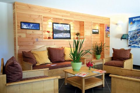 La résidence Prat de Lis est située dans la station de ski des Angles. Cette résidence de tourisme est composée de 63 appartements répartis dans 3 bâtiments construits dans le respect de la tradition pyrénéenne et agrémentés d'espaces verts. Le Prat ...