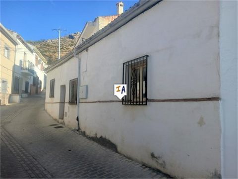 This bargain easy living one level Chalet style property is situated in the town of Illora in the Granada province of Andalucia. Being just 25km from Granada international airport and less than one hour to the Sierra Nevada Ski Resorts, this Chalet i...