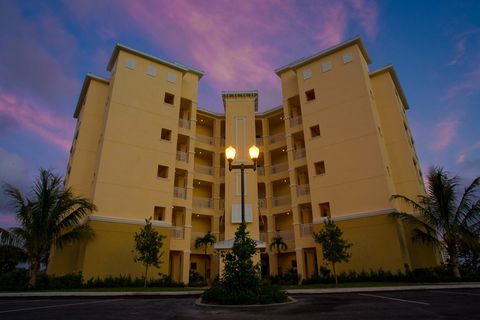 Suffolk Court is an oasis in paradise, surrounded on three sides by water. It is located in the Bahamas' second city of Freeport on Grand Bahama Island. All buildings face directly onto the water and enjoy private boat docks which are INCLUDED with p...