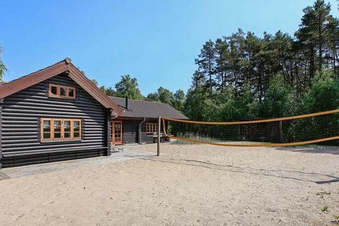 A spacious log house located on a large plot with plenty of options for spotting wildlife in the early morning. One of the bathrooms has a whirlpool. This place is suitable for two families or a group of friends travelling together. There is a large ...