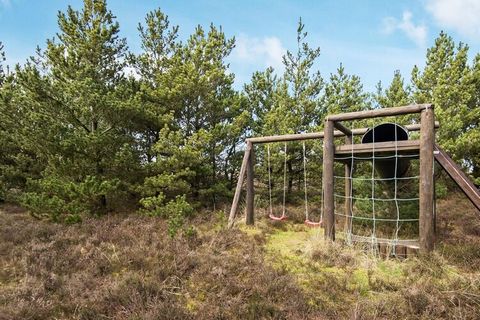 A holiday cottage with whirlpool for 2 persons and access to sauna in the peaceful area of Bolilmark, on a natural plot with trees, heather and small sand dunes at the end of a cul-de-sac. The house is surrounded by terraces facing east, south and we...