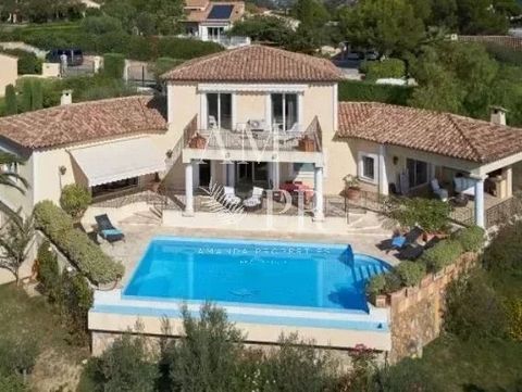 This modern and well-maintained 250m2 with 4 bedrooms, swimming pool, 2500m2 of land and a breathtaking view of the sea and the hills; is located in a privileged residential area of Saint Paul de Vence. It is at short distance from: Nice airport, sto...