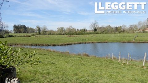 A23230MLO87 - Really lovely parcel of non-constructible land with a water source/lake (which has fish) which is fed by two springs and a mobile home, not suitable for living in all year round for temporary stays only. Suitable for getting away in the...
