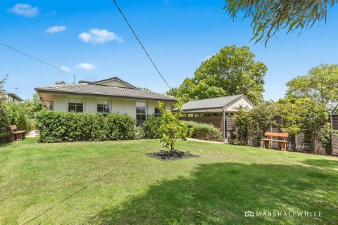 Brilliantly transformed to make the most of its quiet, leafy setting, this captivating four-bedroom home delivers an unforgettable family haven of space, natural light and style. Nestled in a tranquil neighbourhood yet just a stone's throw from Bento...
