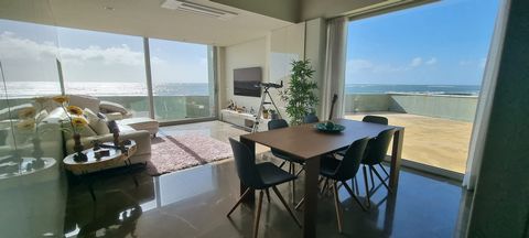 Amazing seafront apartment located in Ofir, one of Portugal's most fabulous beaches, perfect for surf and kite lovers. The unique feature of this property is that it is surrounded by beach sand, with nothing but a short walk between the apartment and...