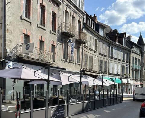 Summary Restaurant with high potential for sale in Aubusson within the territory of the Creuse Grand Sud , energized by the presence of the International City of Tapestry, which attracts many visitors every year, as well as by the reopening of a near...