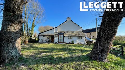 A18576CCU56 - Situated in the heart of the Brittany countryside but with the coast and a port within an hour. Main town of MAURON is 5 minutes drive. Beautifully renovated cottage. Perfect lock and leave or permanent home. Entrance to the lounge with...